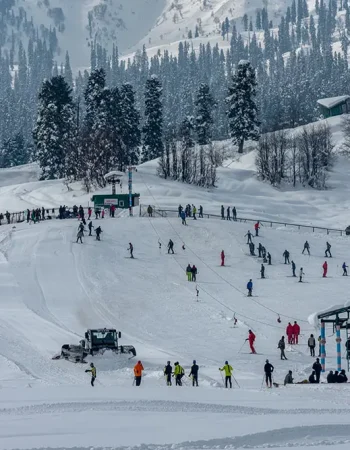 Hire Taxi From Black Taxi India for Sheshnag Lake Srinagar Gulmarg Tourist Place Srinagar