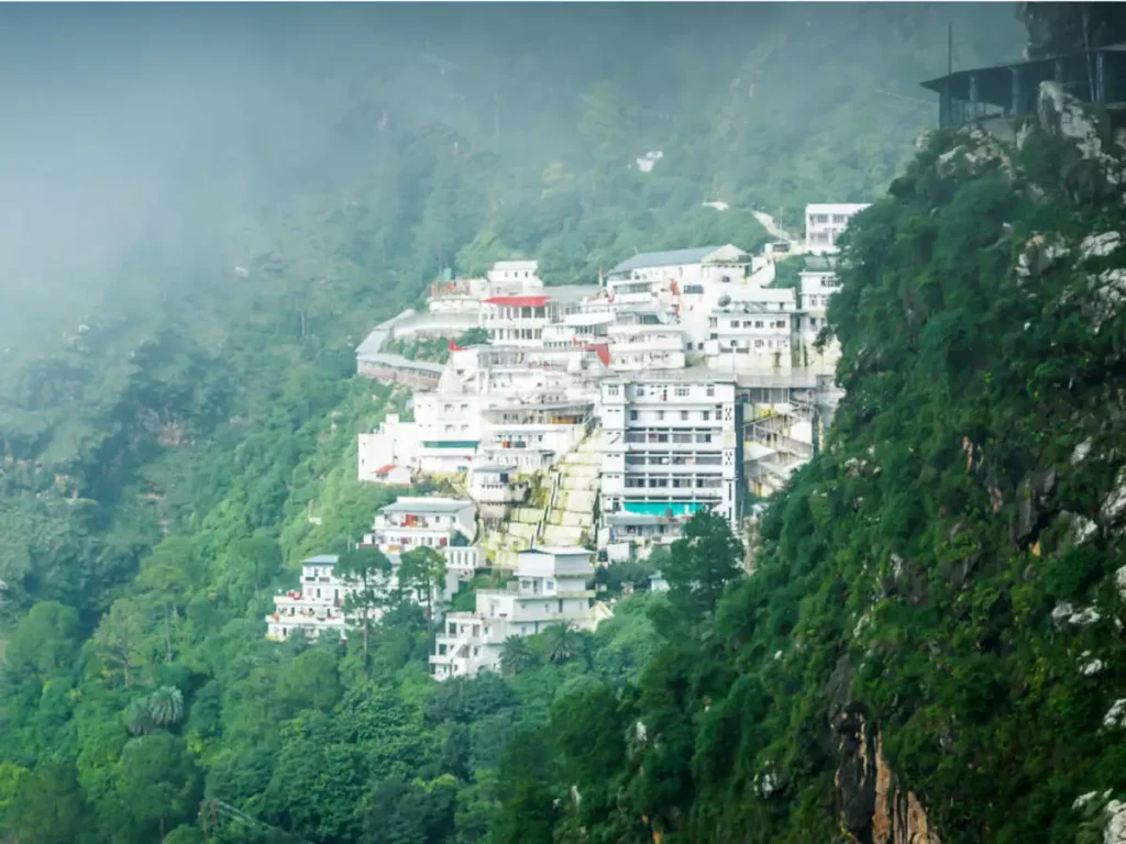 Chandigarh to Vaishno Devi Taxi Service 1 Hire Taxi From Black Taxi India to Vaishno Devi temple Katra