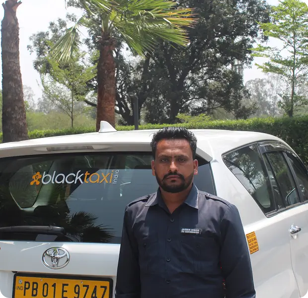 Hire Fortuner in Delhi - Book for Hotel and Airport Transfers 1