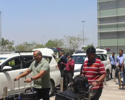Taxi Service Mohali 1 Airport Transfers Services - mohali car rental services