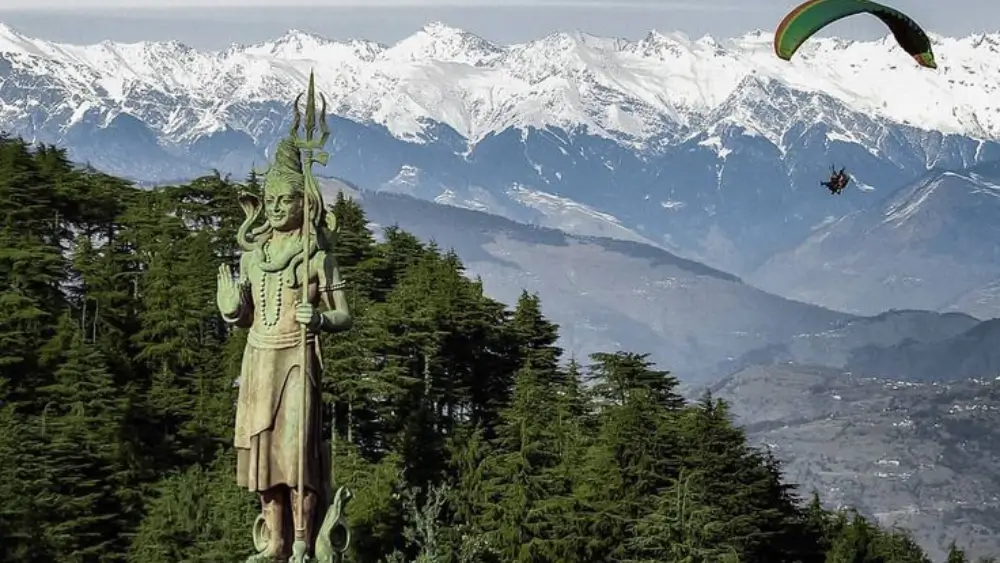 Amritsar to khajjiar taxi