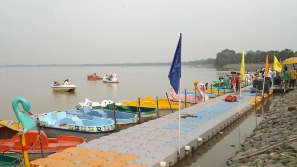 Baddi to Chandigarh Taxi Service 2 Baddi to Chandigarh sukhna lake