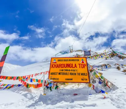 Chandigarh to leh ladakh Khardunga pass
