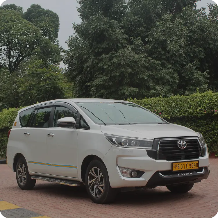 Amritsar to Chandigarh Taxi Service 6 innova crysta for amritsar to chandigarh