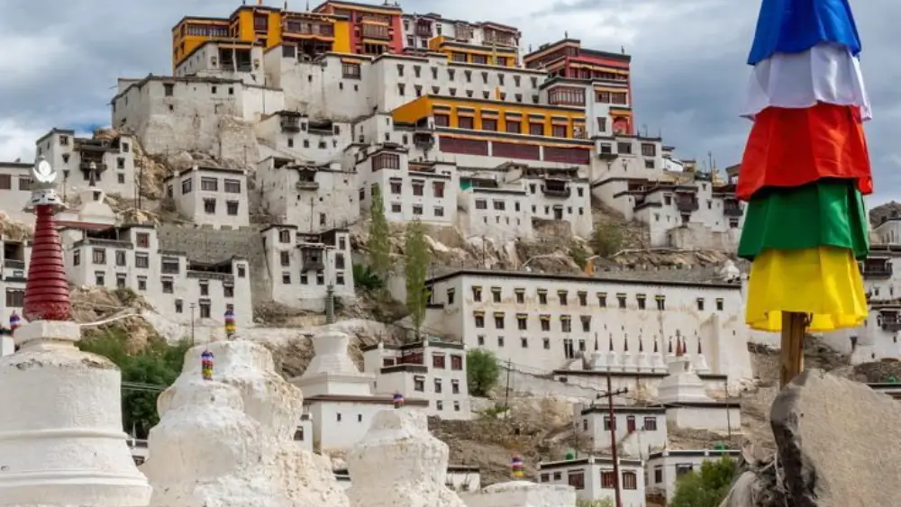 leh Ladakh taxi service