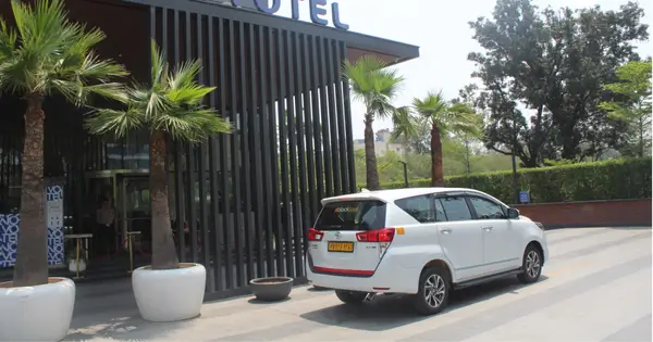 Corporate Car Rental Service in Delhi 2